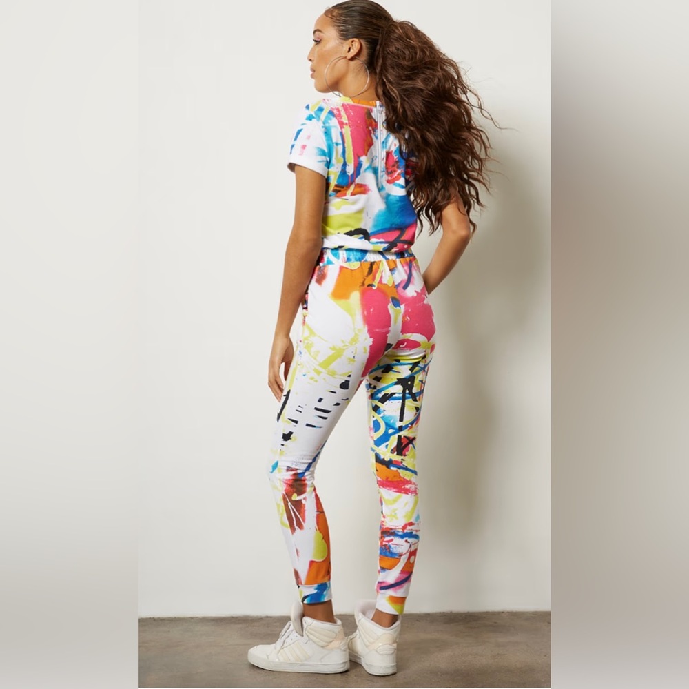 New York and Company Graffiti women’s short sleeve jumpsuit